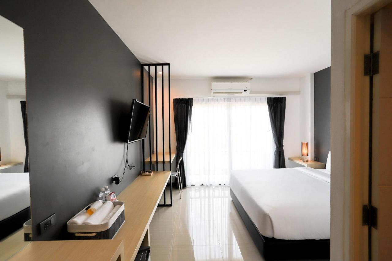 The Rest Hotel - ประจวบ Prachuap Khiri Khan Esterno foto