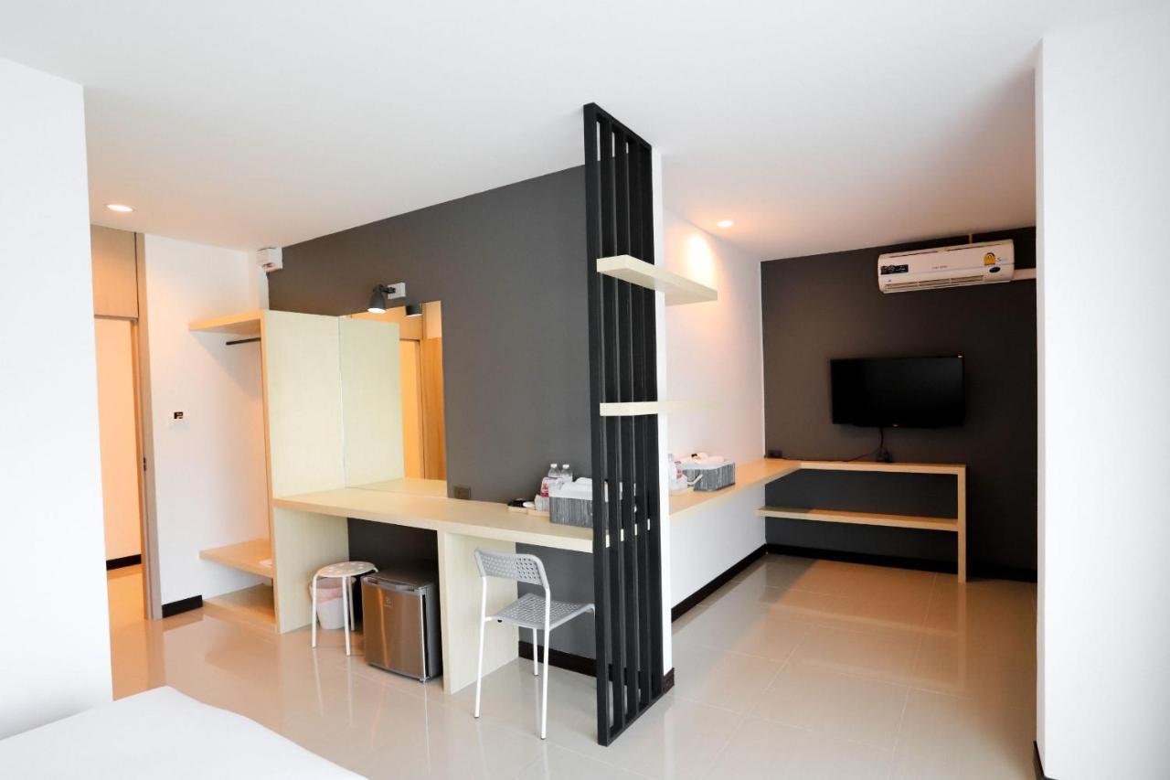 The Rest Hotel - ประจวบ Prachuap Khiri Khan Esterno foto