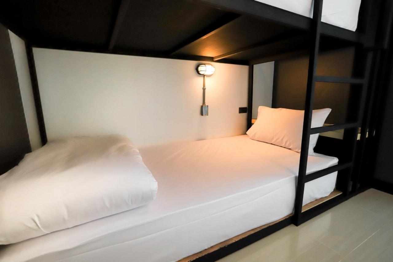The Rest Hotel - ประจวบ Prachuap Khiri Khan Esterno foto