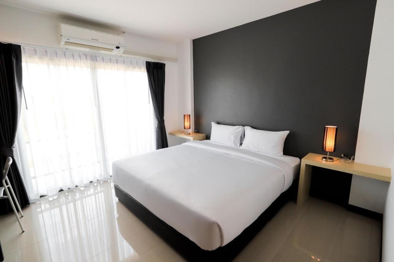 The Rest Hotel - ประจวบ Prachuap Khiri Khan Esterno foto