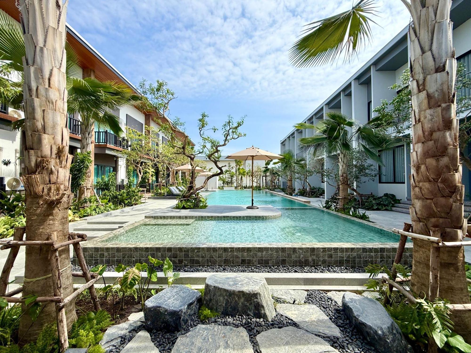 The Rest Hotel - ประจวบ Prachuap Khiri Khan Esterno foto